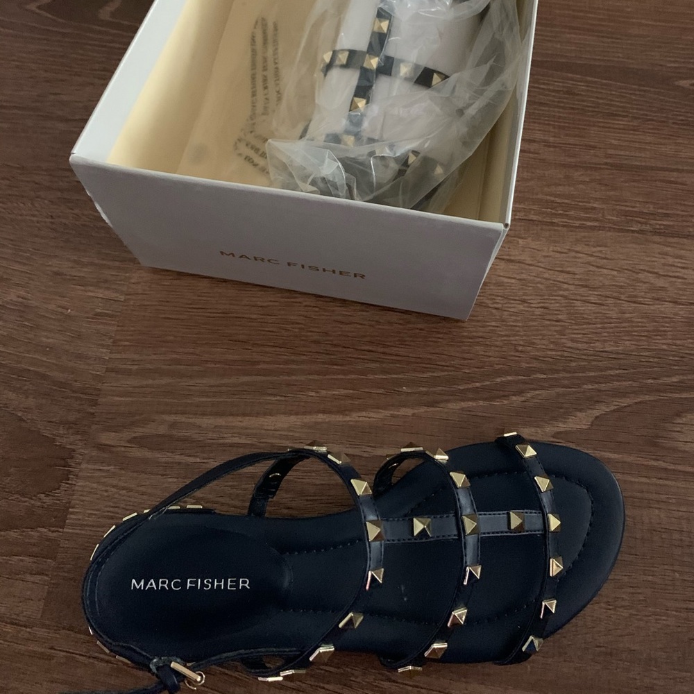 Marc fisher sandals